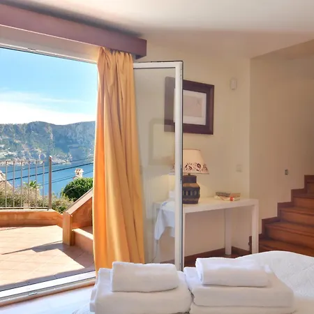 With Incredible Sea Views And Pool Up To 7