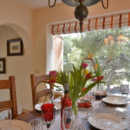 With Incredible Sea Views And Pool Up To 7