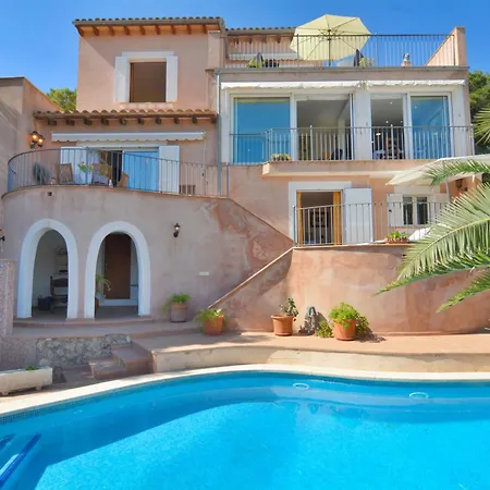 With Incredible Sea Views And Pool Up To 7 Nyaraló *